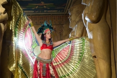 Danza Faraónica con Alas de Isis