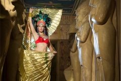 Danza Faraónica con Alas de Isis