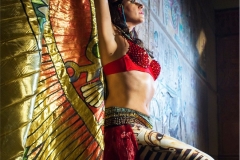 Danza Faraónica con Alas de Isis